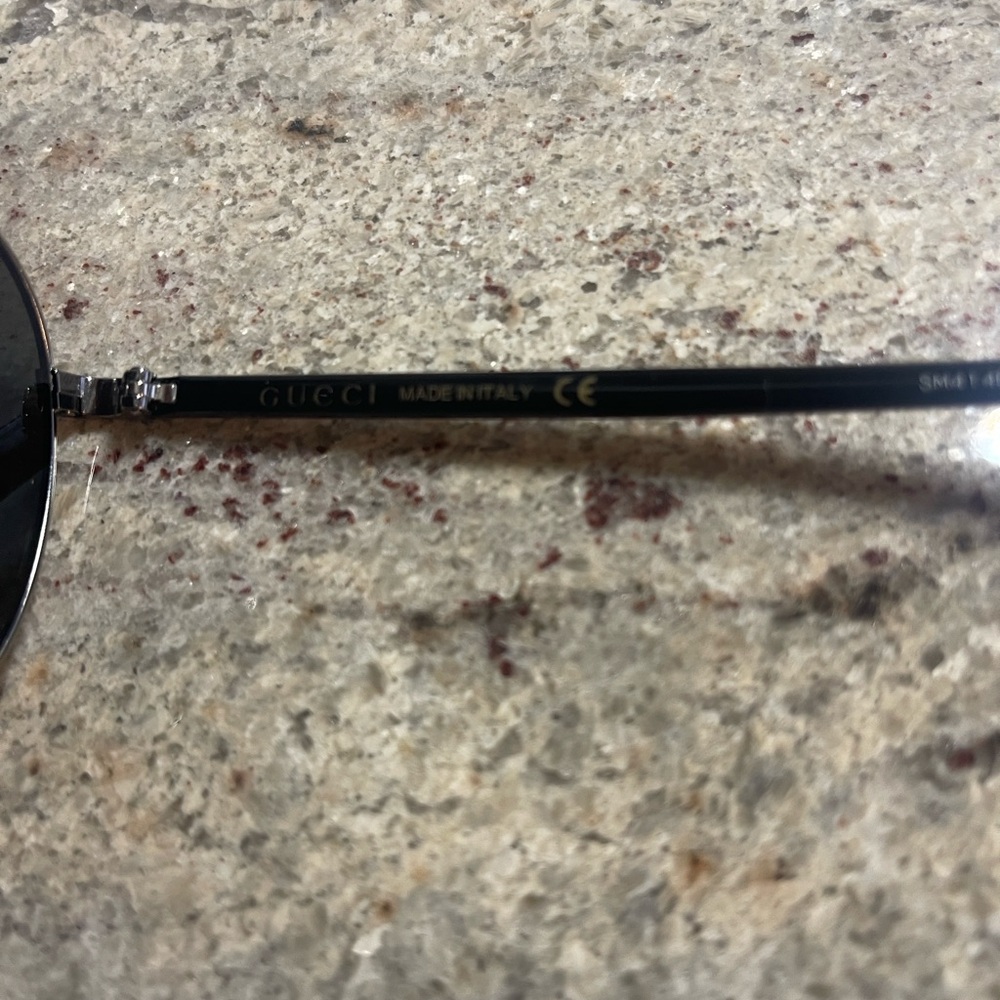 Gucci Black Aviator Sunglasses - Picture 2 of 4